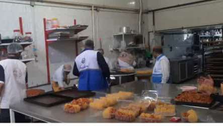 نظارت دقیق بر مراکز عرضه مواد غذایی و سامانه‌های آبرسانی